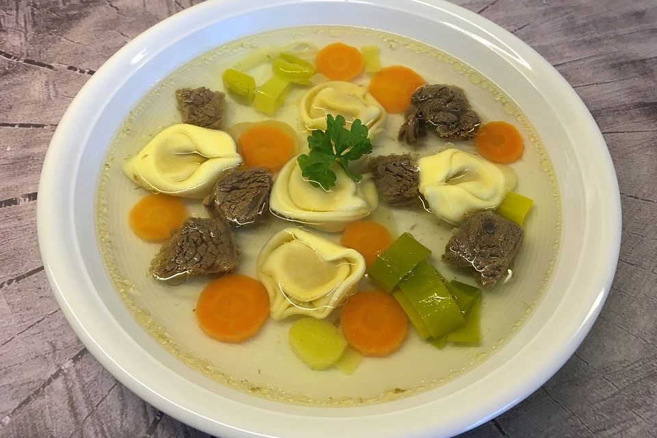 Rindfleischbrühe - Kraftsuppe