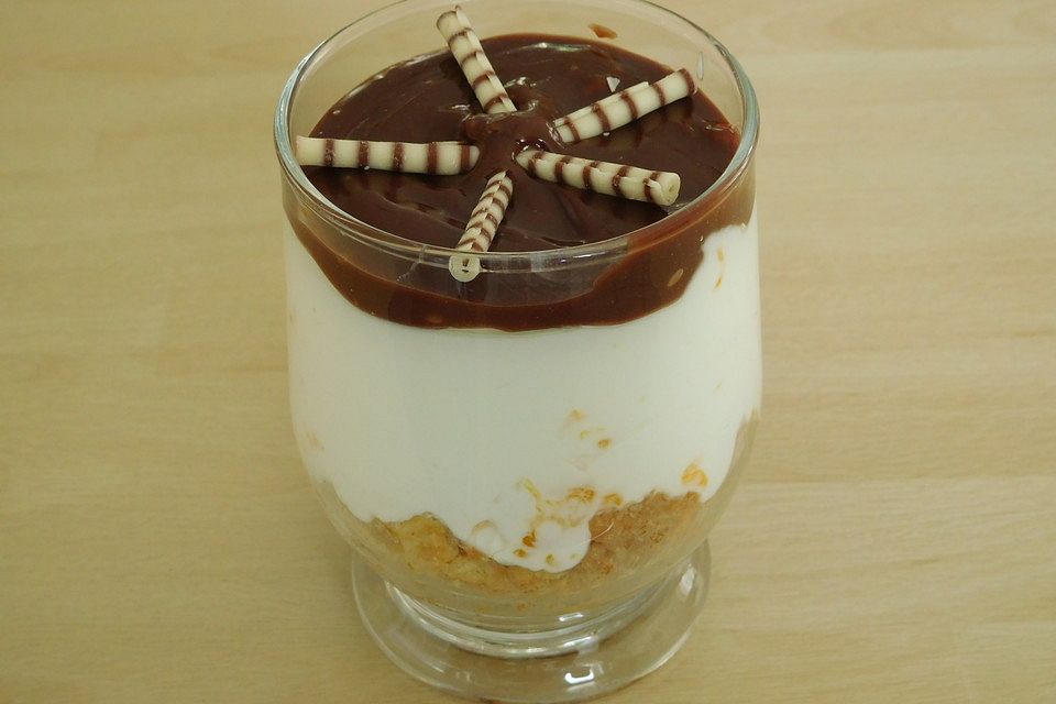 Käse-Sahne-Schoko-Dessert