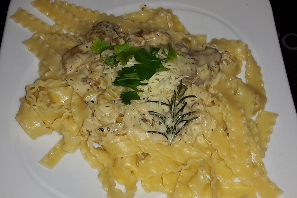 Pasta mit Austernpilz-Sahnesauce