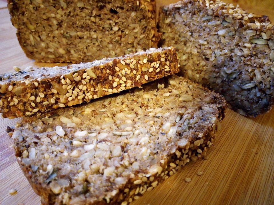 Veganes low carb Brot von KrümelmonsterTiffy| Chefkoch