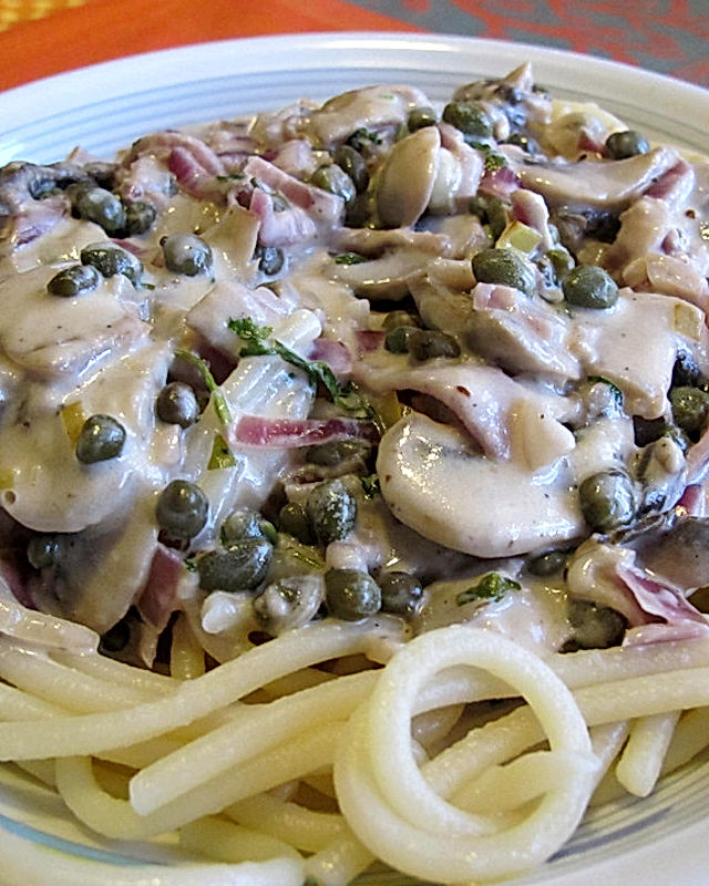 Spaghetti mit Kapern-Sahne-Pilz-Sauce