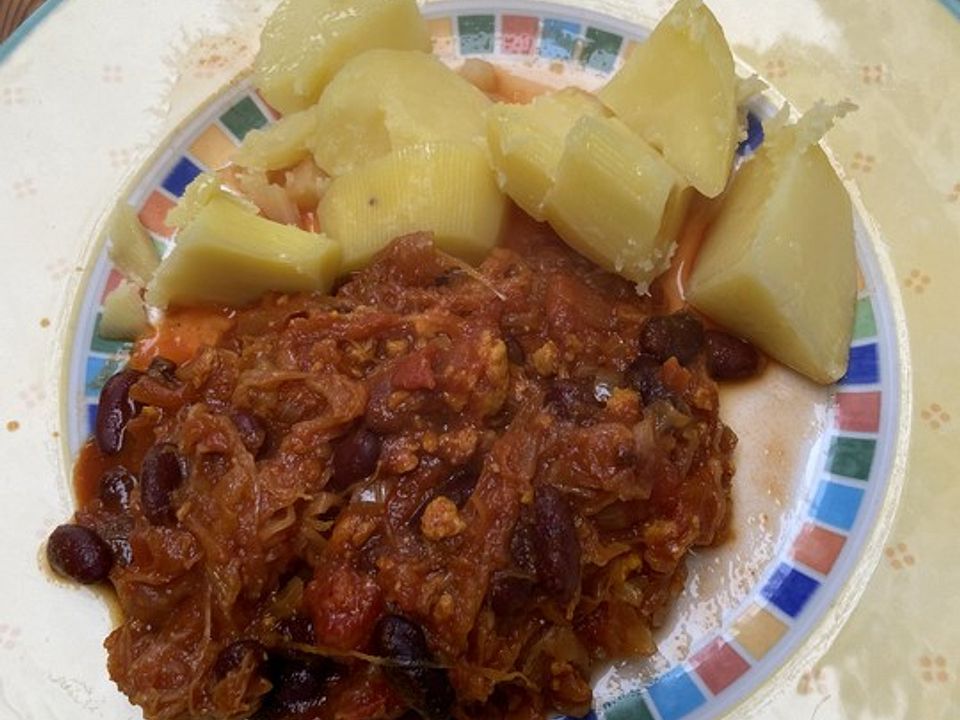 Sauerkrauteintopf mit roten Bohnen in Tomatensoße von SrJohanna| Chefkoch