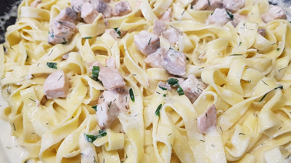 Schnelle Lachsnudeln von svnjh| Chefkoch