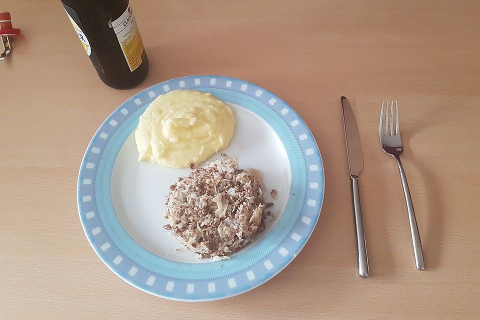 Hackfleisch-Sauerkraut-Reis-Pfanne mit Kartoffelpüree