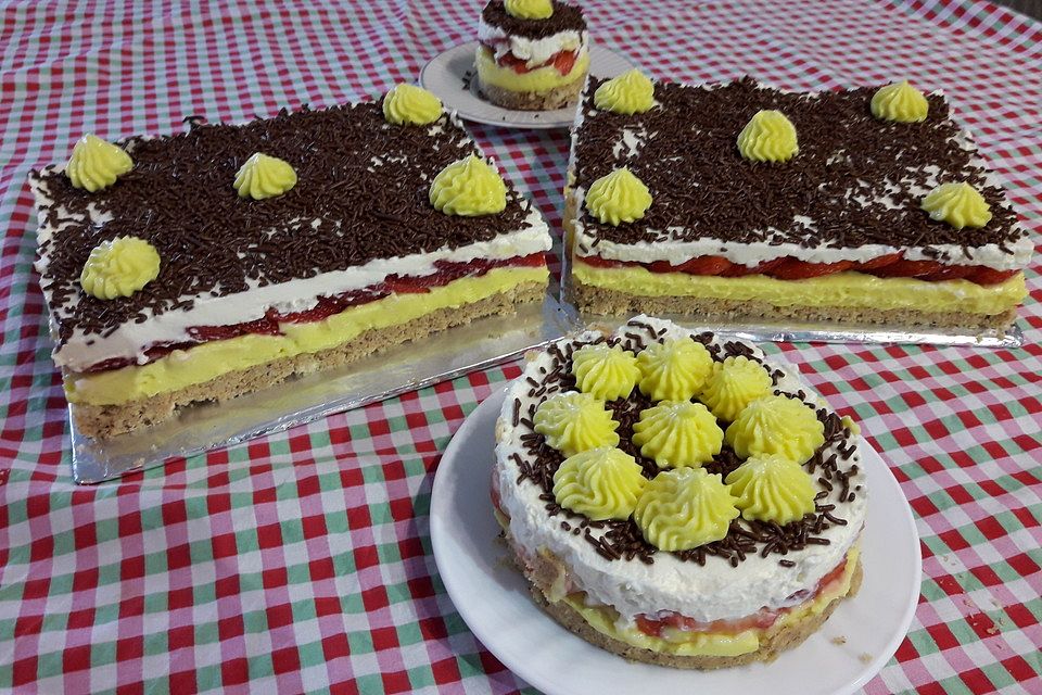 Erdbeertorte mit Tiramisu ohne Backen