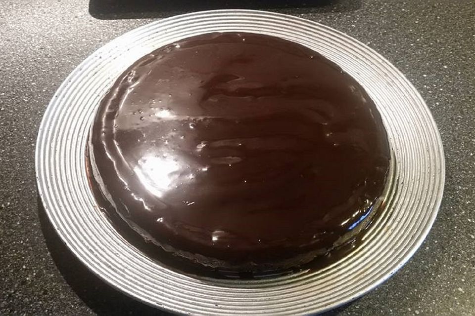 Elas saftiger low carb Schokokuchen - Pornokuchen