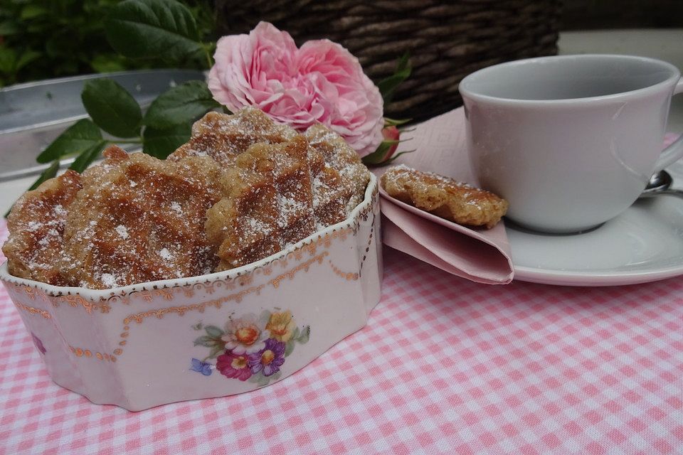 Kleine Waffelplätzchen aus dem Waffeleisen