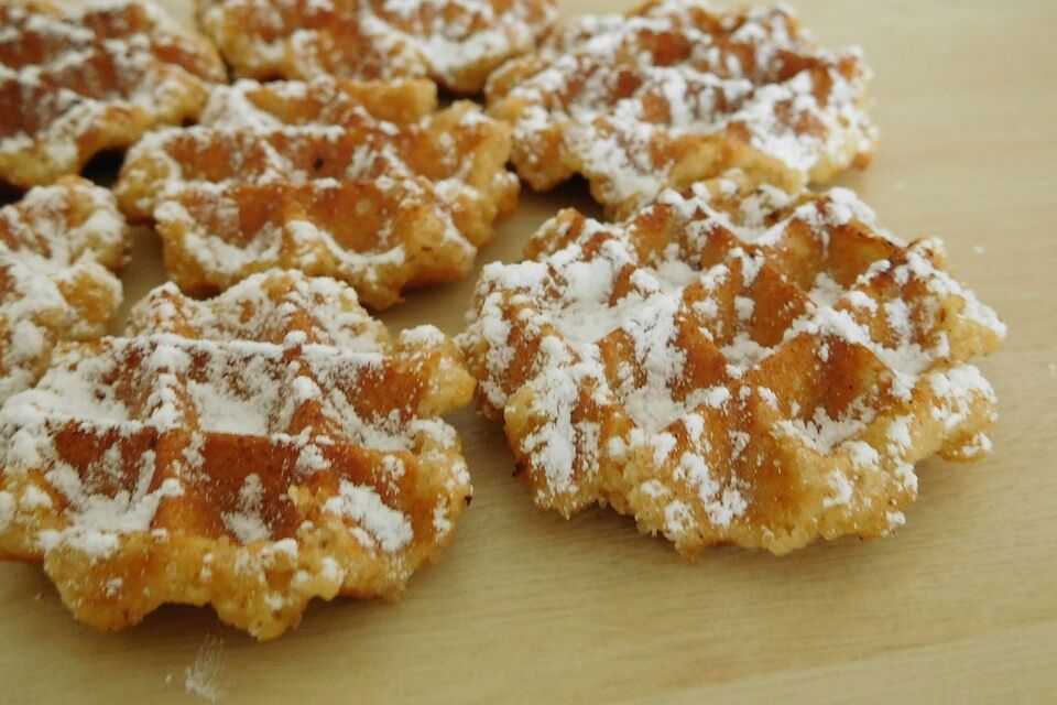 Kleine Waffelplätzchen aus dem Waffeleisen