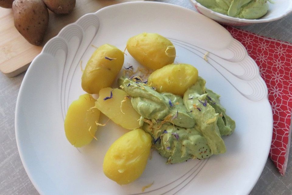 Avocadoquark mit Leinöl und Matcha