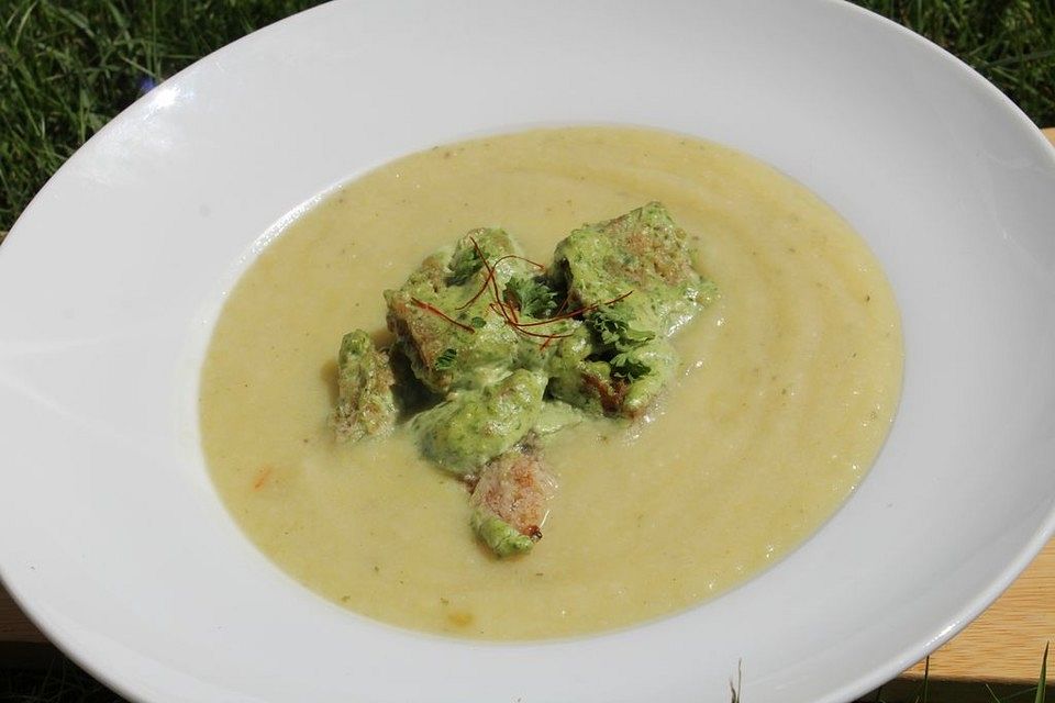 Bärlauch-Blumenkohlsuppe