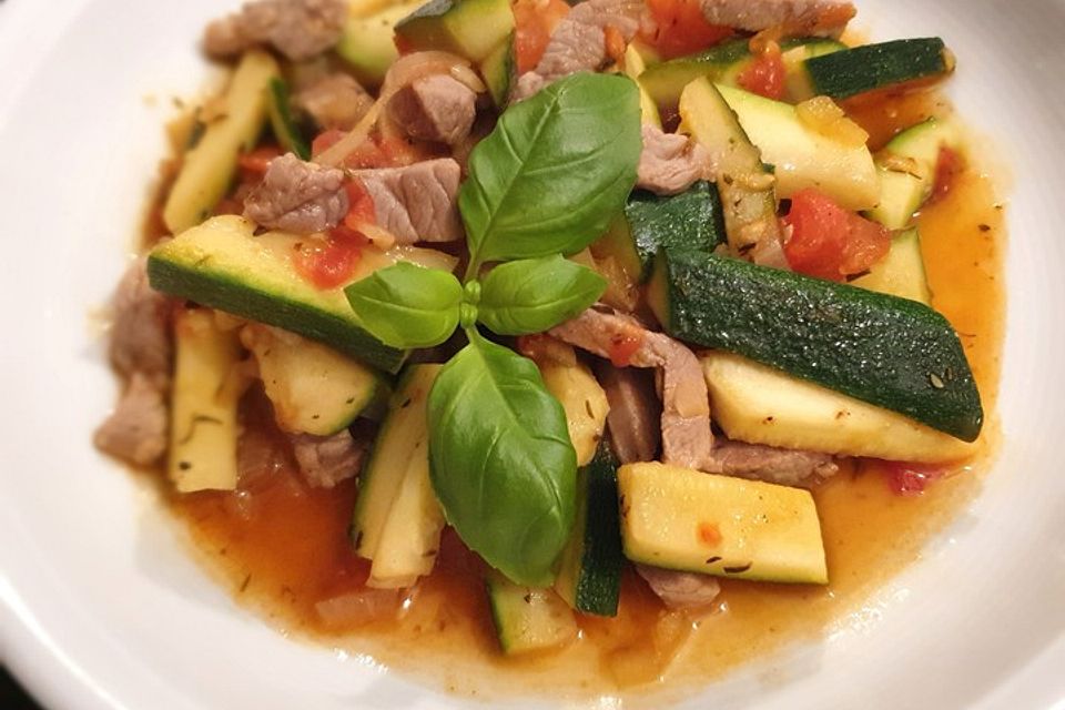 Kalbsgeschnetzeltes mit Zucchini