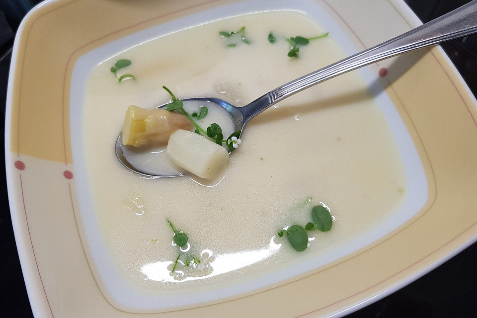 Spargelsuppe wirklich nur aus Resten