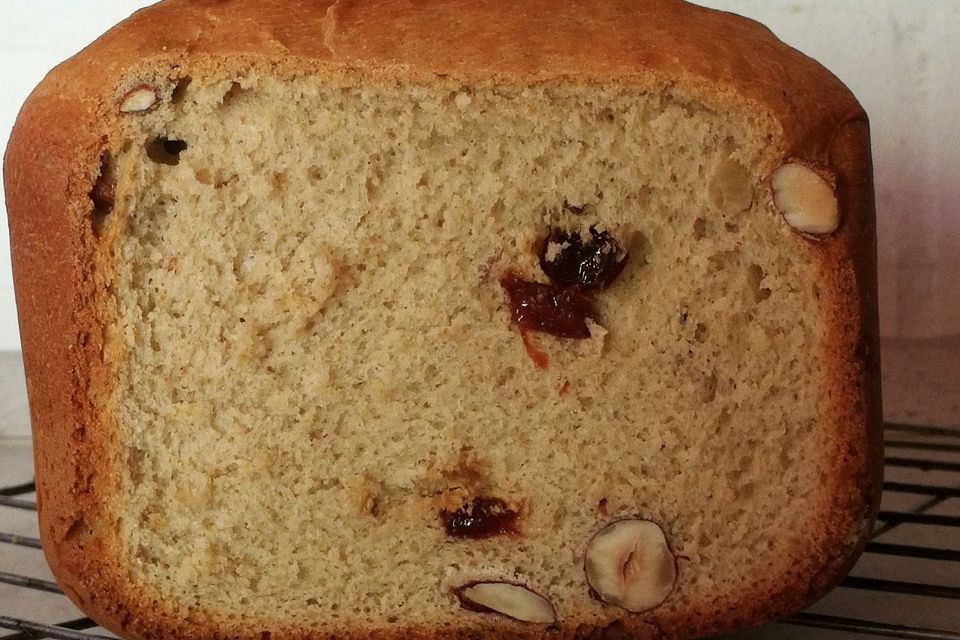 Süßes Brot aus der Brotbackmaschine