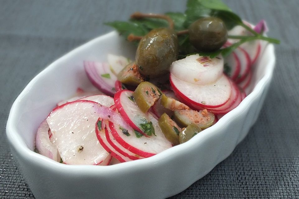 Radieschensalat mit Zitronen-Kapern-Vinaigrette oder Zitronen-Gurken-Vinaigrette