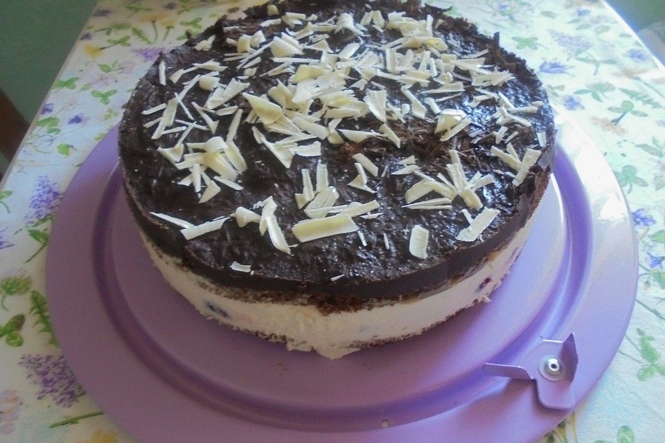 Schoko-Kirsch-Torte mit Eierlikör