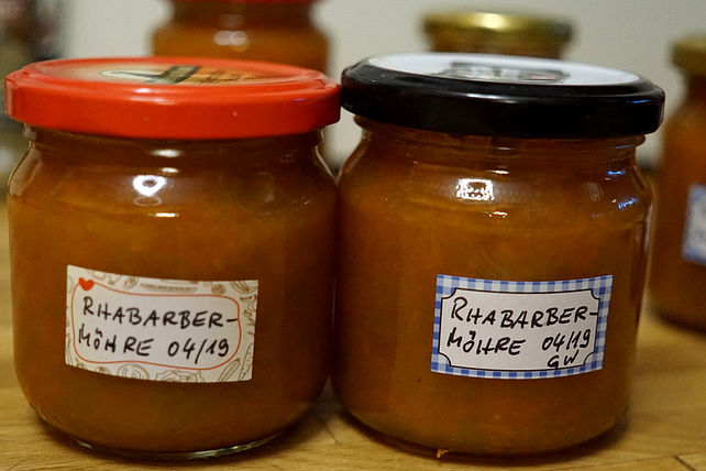 Rhabarber-Möhren-Marmelade mit Zitrone von Die-Berlinerin| Chefkoch