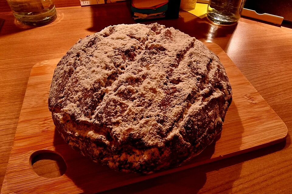 Rustikales Krustenbrot