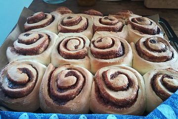 Cinnamon buns/rolls - Zimtschnecken