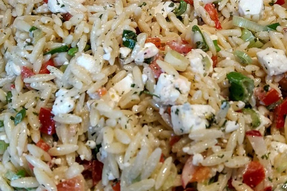 Griechischer Nudelsalat mit Feta