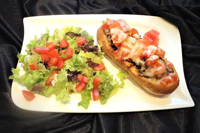 Hot Dog Brötchen mit Hackfleisch gefüllt von Bienenköchin| Chefkoch