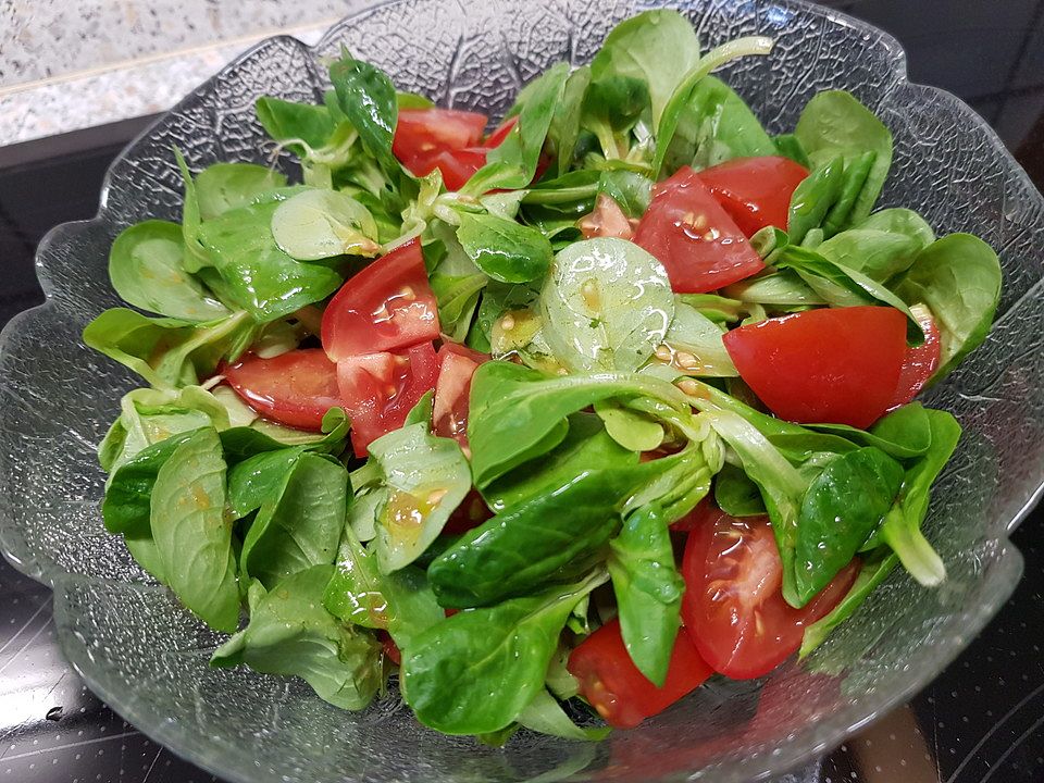 Feldsalat mit Tomaten von jasmmuel | Chefkoch