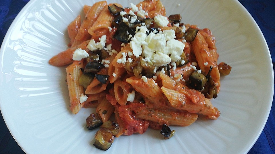 Pasta Con Melanzane E Pomodoro Pasta Mit Auberginen Und Tomaten Von Mcmoe Chefkoch