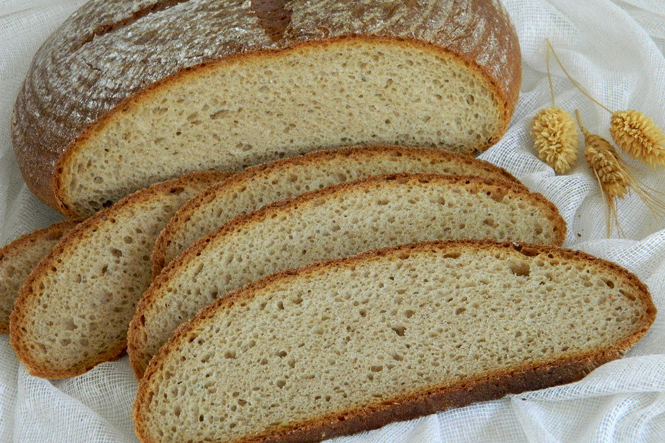 Herzhaftes Roggenmischbrot mit Sauerteig