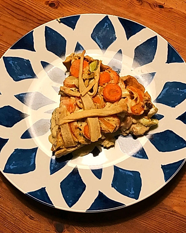 Möhren-Lauch-Quiche mit veganem Feta