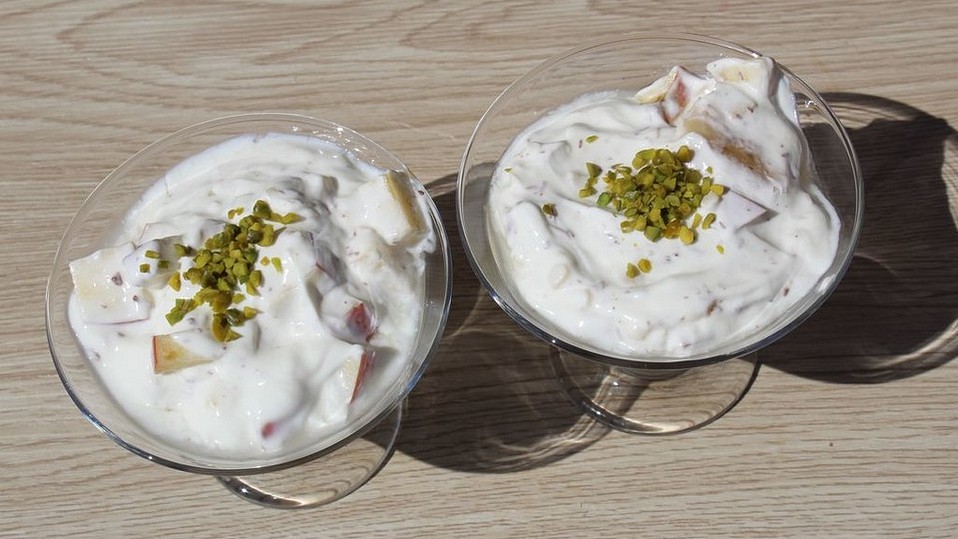 Quarkdessert mit Apfel und Banane von Emmilisa