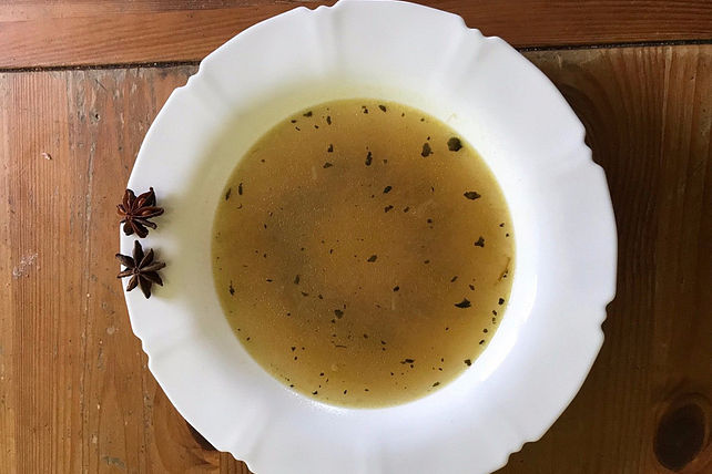 Asiatisch gewürzte Gemüsebouillon von veganmitnilla| Chefkoch