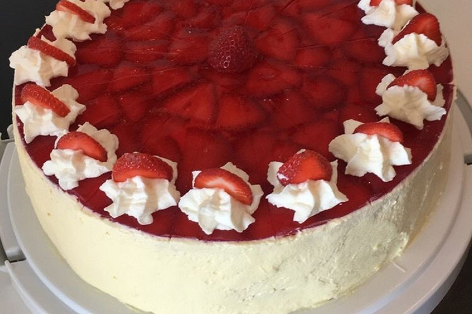 Erdbeertorte mit Vanillecreme