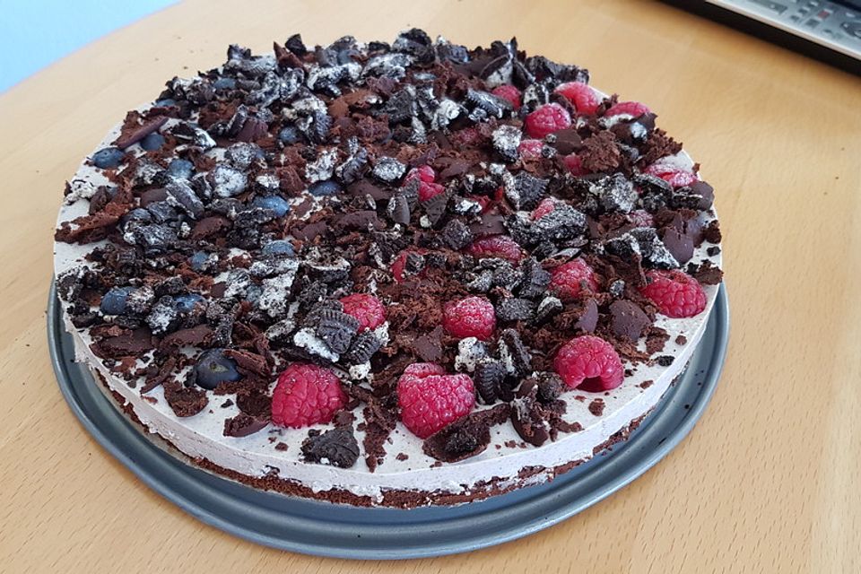 Oreo-Beeren-Kuchen