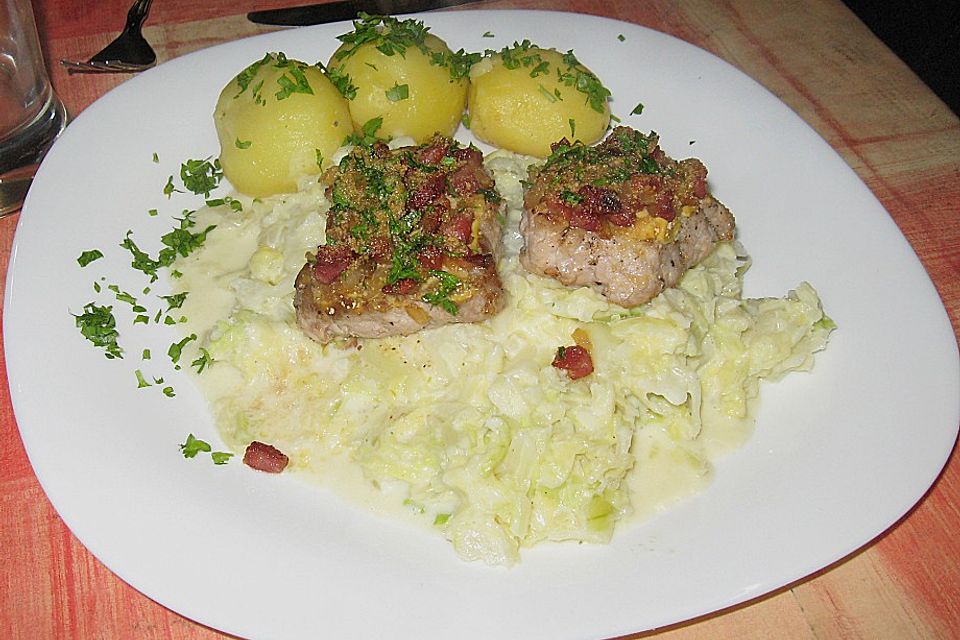 Senfrostbraten mit Kartoffeln und Wirsingrahm