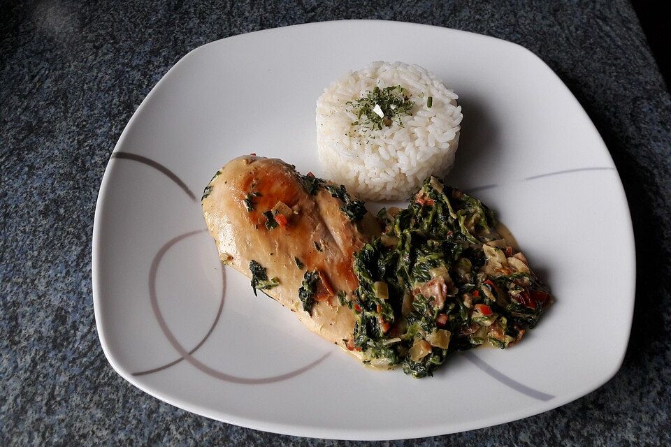 Hähnchen in cremiger Spinat-Parmesan-Soße