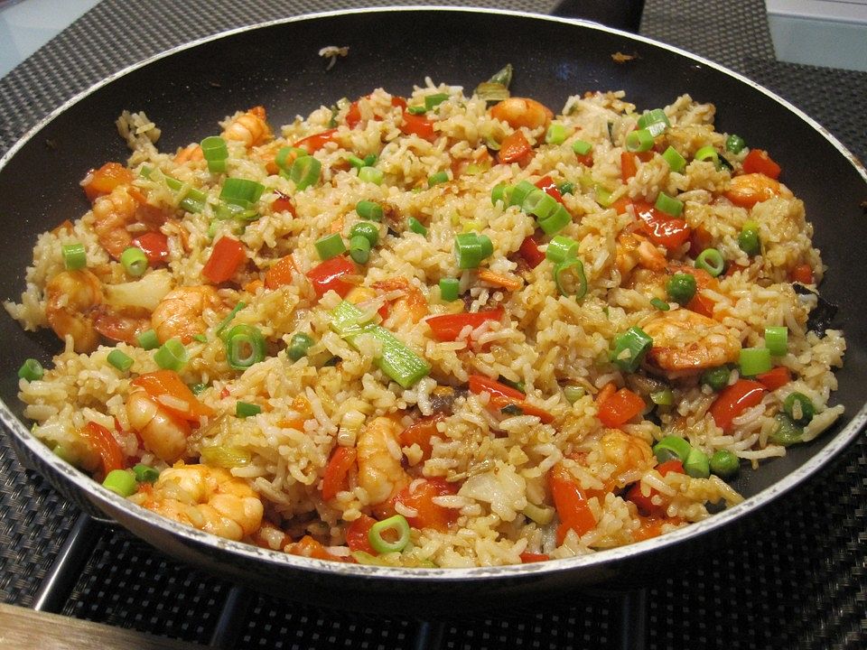 Reispfanne mit Garnelen und Erdnüssen von luckytina| Chefkoch