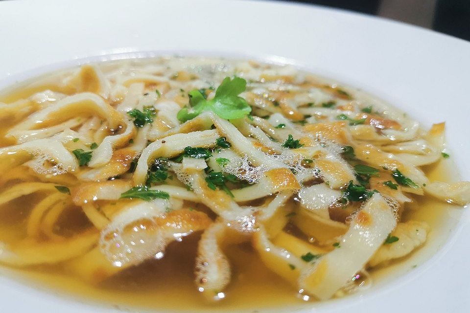 Einfache Flädlesuppe Einfache Flädlesuppe