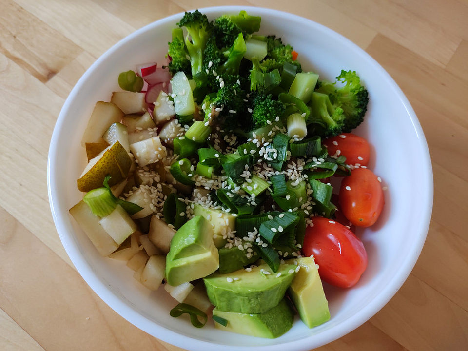 Quinoa Bowl Mit Tahindressing Von F Roh Natur Chefkoch 