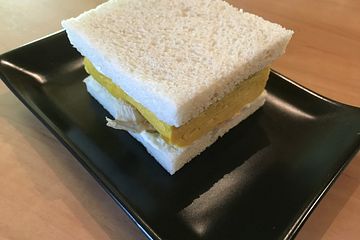 Japanisches Tamagoyaki-Sandwich
