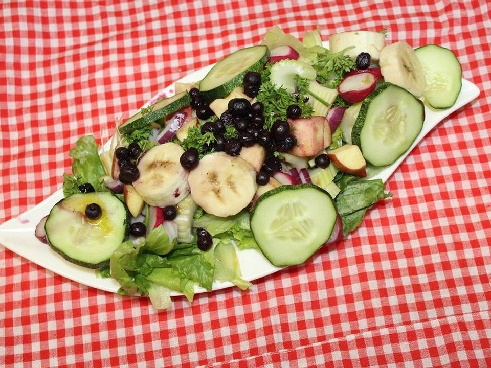 Bunter Salat mit Apfel und Banane von Martin_100| Chefkoch