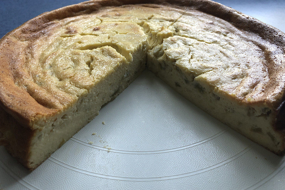 Käsekuchen ohne Boden mit Rhabarber