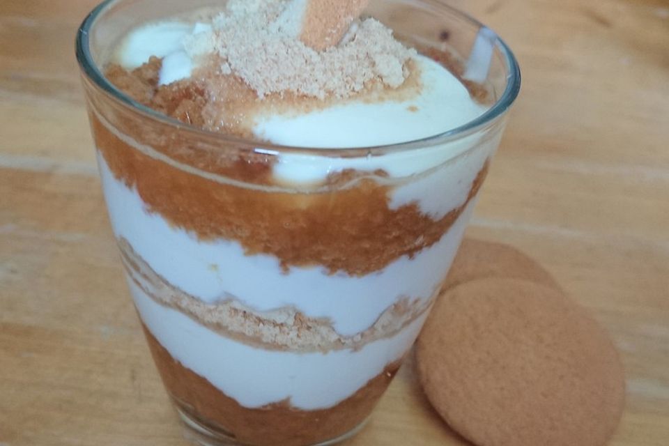 Leichtes Apfel-Schicht-Dessert