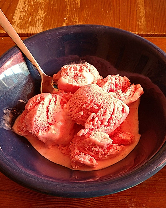 Joghurt-Beeren-Eis