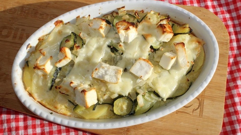 Kartoffel-Zucchini-Auflauf mit Schinken und Feta von Racermom