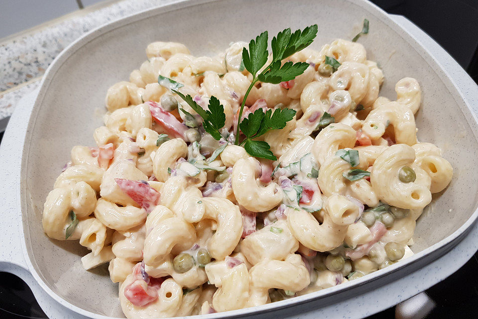 Nudelsalat für die Mädels Nudelsalat für die Mädels