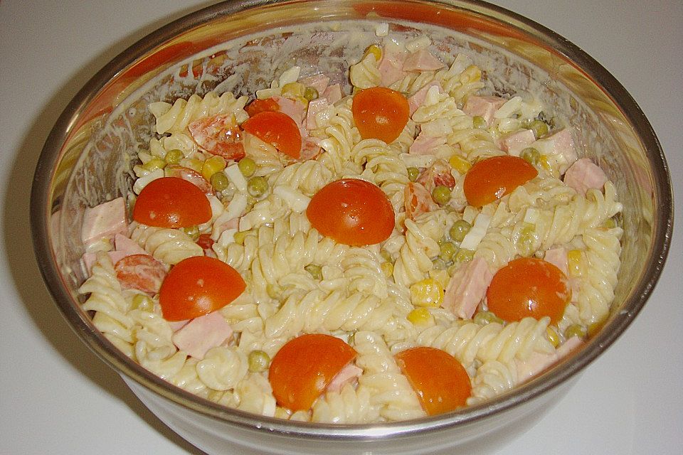 Nudelsalat für die Mädels Nudelsalat für die Mädels