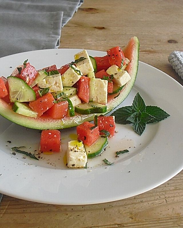 Wassermelonen-Gurken-Feta-Salat