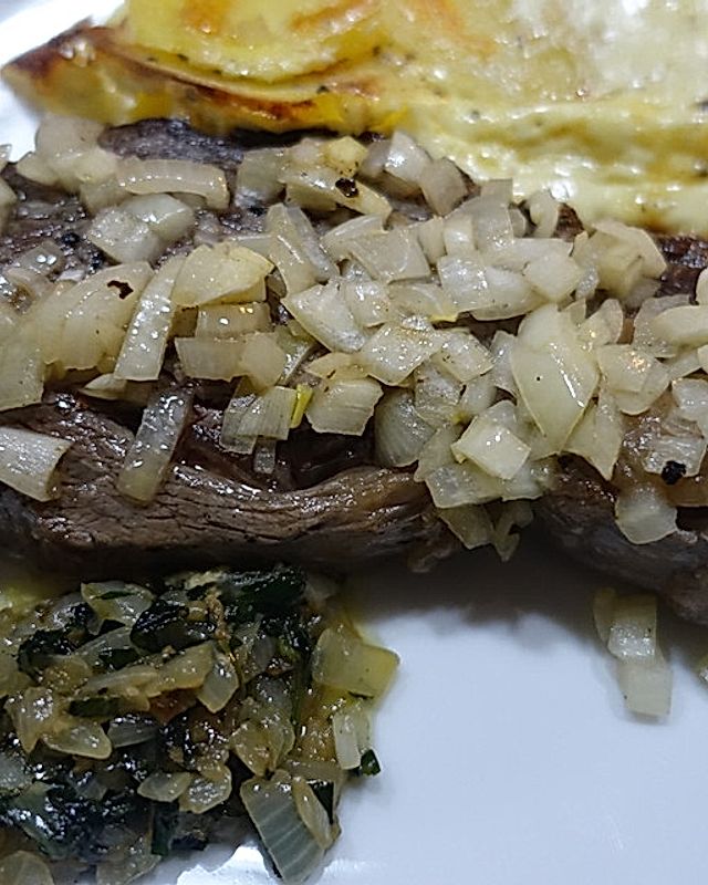 Steak Bordelaise mit Zwiebel und Knochenmark