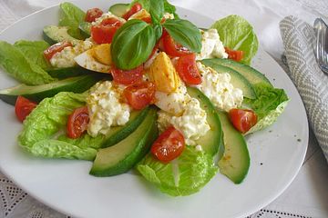 Avocado - Hüttenkäse - Salat
