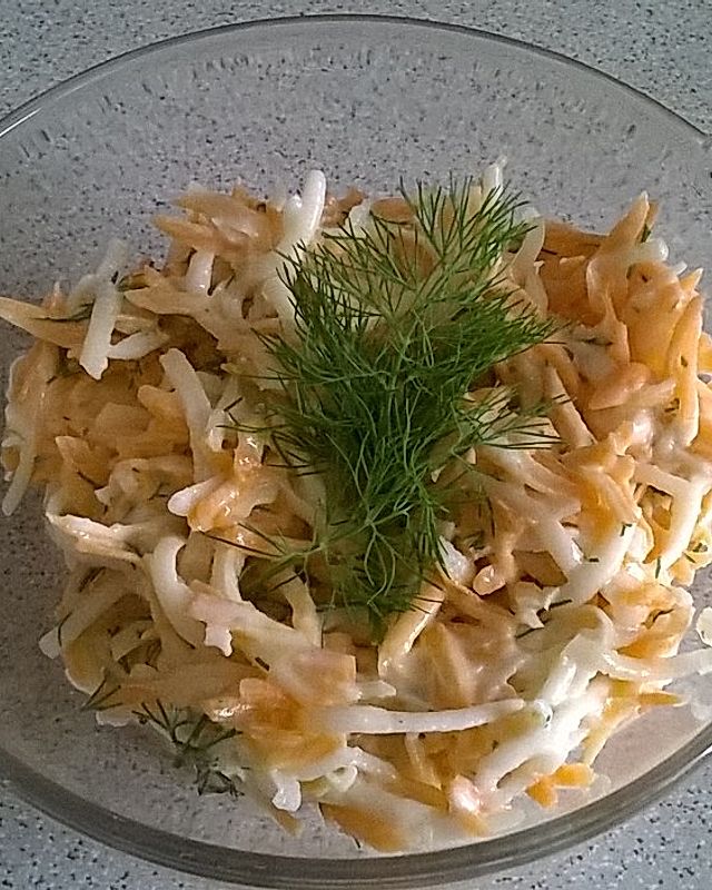 Kohlrabi-Möhren-Salat