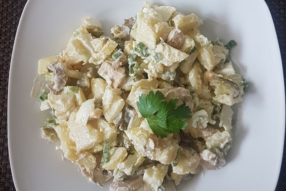 Kartoffelsalat mit Pilzen Kartoffelsalat mit Pilzen